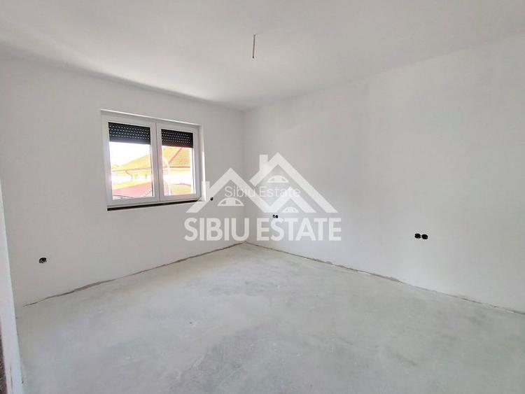 Casa Sibiu, intrare Selimbar, garaj, pivnita, curte mare - 8