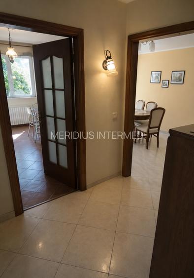 Închiriere apartament 4 camere decomandat + garaj - 11