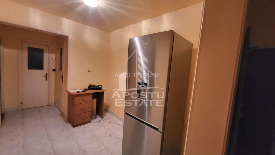 Apartament decomandat,3 camere,etaj 1 Torontalului - 8