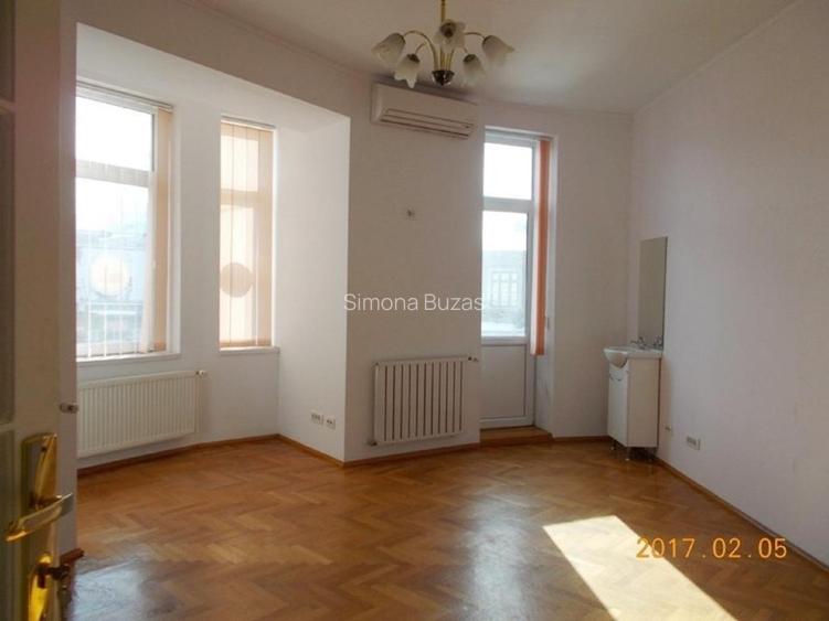 apartament 4 camere de inchiriat - 7