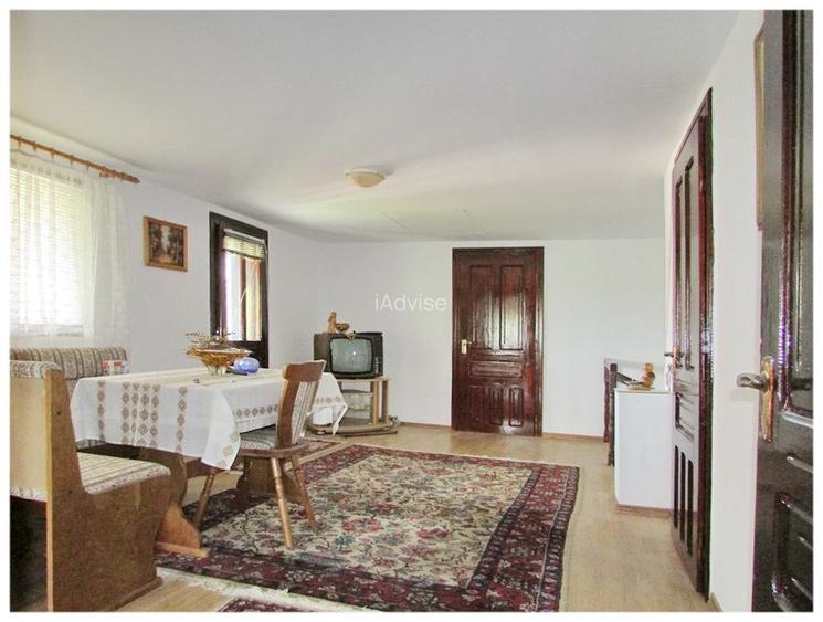 Casa deosebita cu gradina generoasa Vladeni - 13