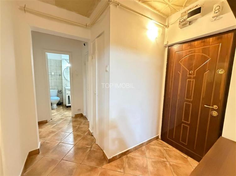 Apartament 2 camere DECOMANDAT, Podu Ros - BD. Nicolae Iorga - 6