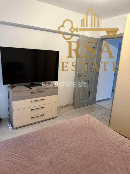 Apartament 3 camere de vanzare Zona 13 Septembrie Et 7 - 8