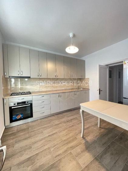 Casa 5 camere, birouri, zona Bulevardul Castanilor, Ploiești - 2