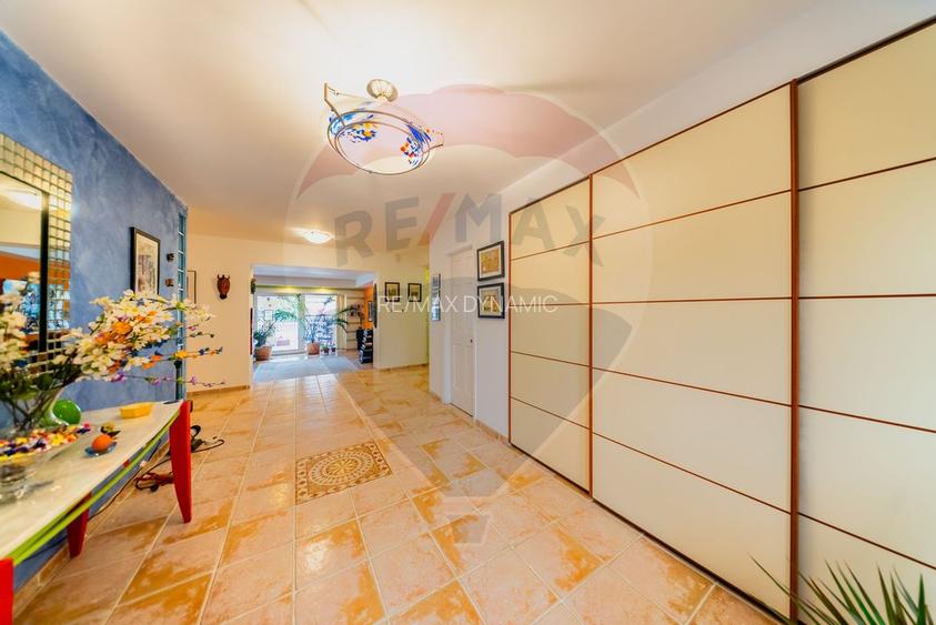 Vilă cu 4 camere de vânzare 921 mp zona Subcetate,Arad - 4