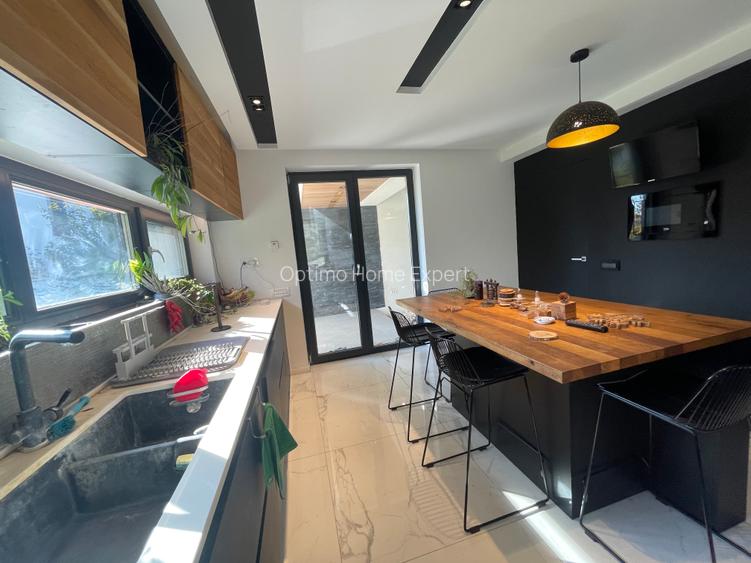 Casa individuala de lux, Prel  Ghencea-Margelelor, an 2017, 303mp, teren 923mp - 51