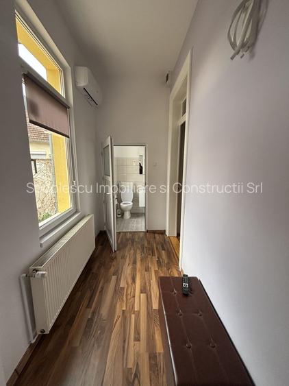 Vilă de închiriat zona Parvan - 17