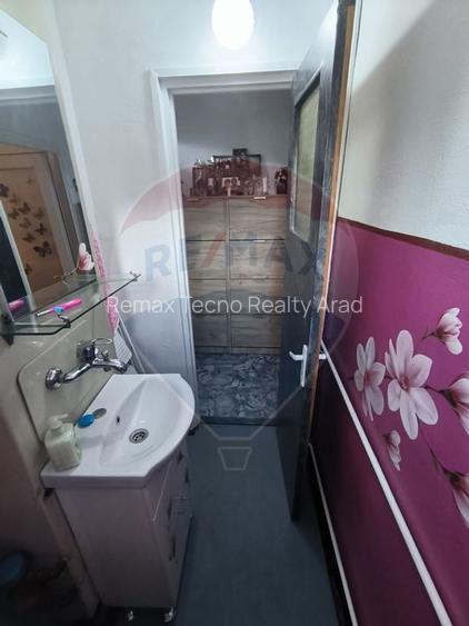 Vanzare ap 3 cam etaj 1 decomandat Miorita sau schimb cu 2 cam si dif - 20