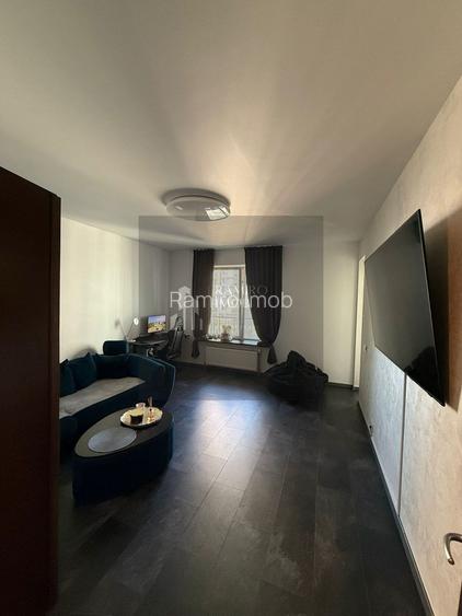 Apartament cu 2 camere  în Asmita Gardens/Sector 4 - 2