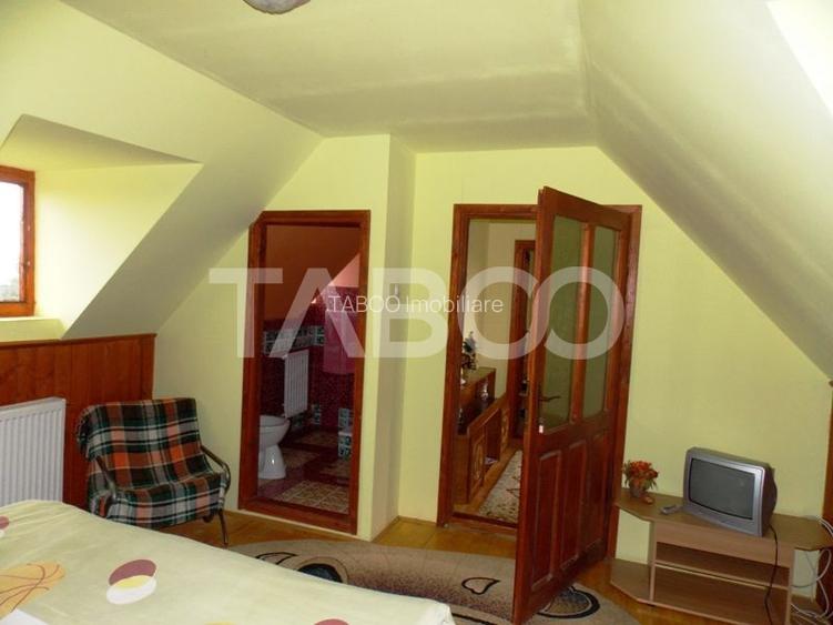 Pensiune la cheie 13 camere  15 locuri parcare si teren 3000 mp - 43