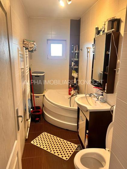 Apartament 3 Camere Semidecomandat - INEL II - 16