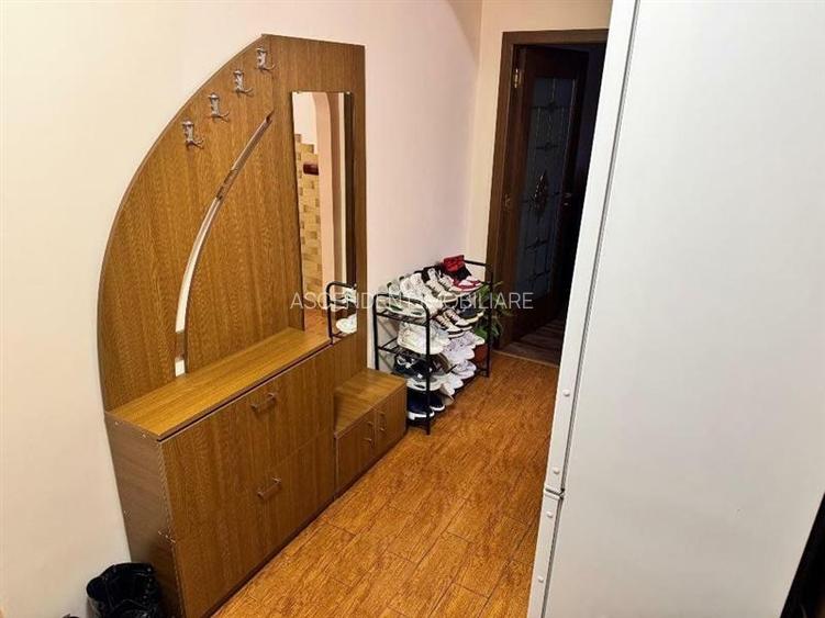 Apartament 3 camere, decomandat, etaj1, loc parcare,Tractorul,Brasov - 11