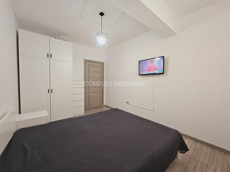 1 Decembrie 1918 | etajul 1 din 3 in bl. boutique | centrala proprie | totul nou - 12