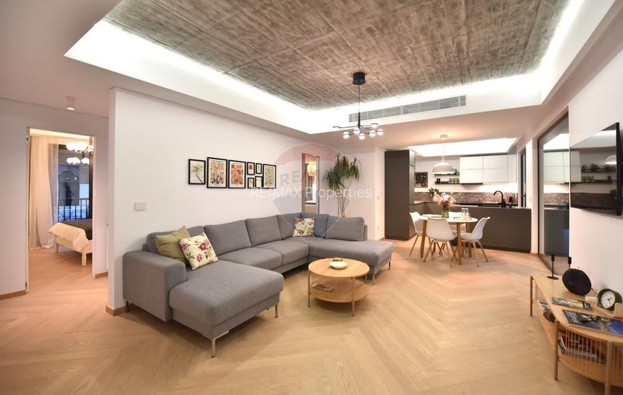 Vanzare Apartament 3 camere imobil 2024 | Piata Universitatii - 19