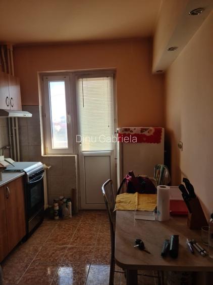 Vând apartament două camere  - 8