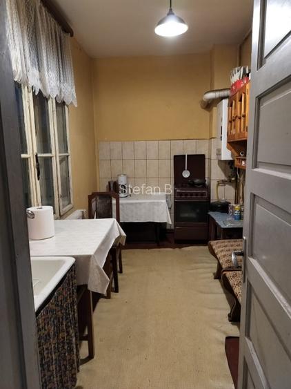 Casa veche - centrul istoric - zona ultracentrala Târgoviște - 12