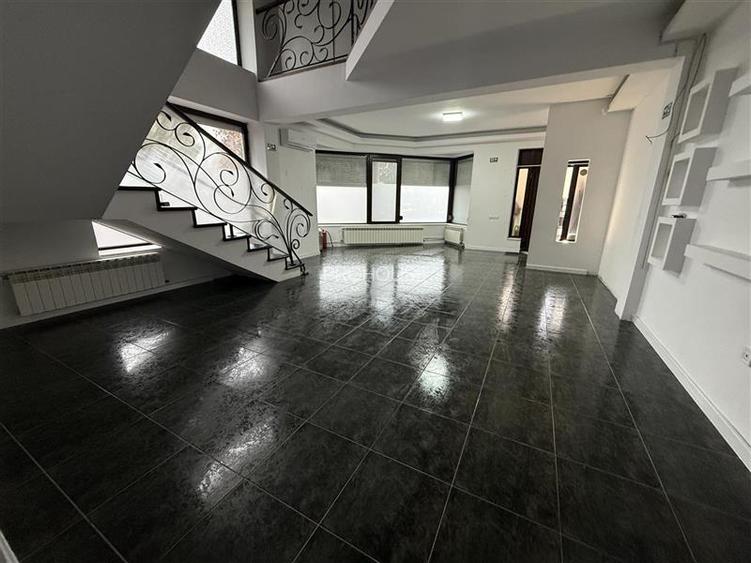 Vila de inchiriat - Ultracentral, Spatiu versatil pentru locuinta, birouri sau a - 7