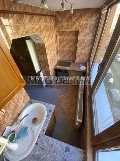 Soarelui 3 camere decomandat, etaj 2, centrala gaz - 5