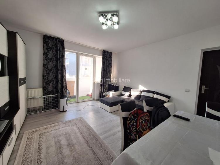 Apartament cu 2 camere, decomandat, 48 mp, parcare, zona Florilor - 2