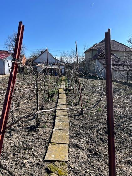 Casă de vânzare- 3 camere, teren total 796mp, front stradal 16,7m- Zona Grădiște - 9