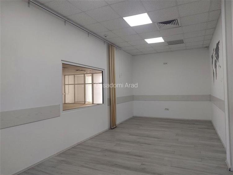 Hala pentru productie depozitare sau  sediu administrativ - 9