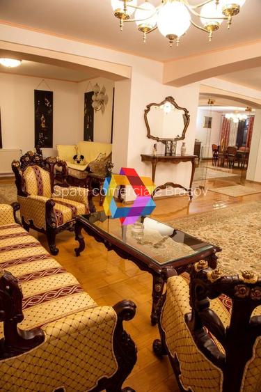 Conac cu piscina - 1810 mp - 18