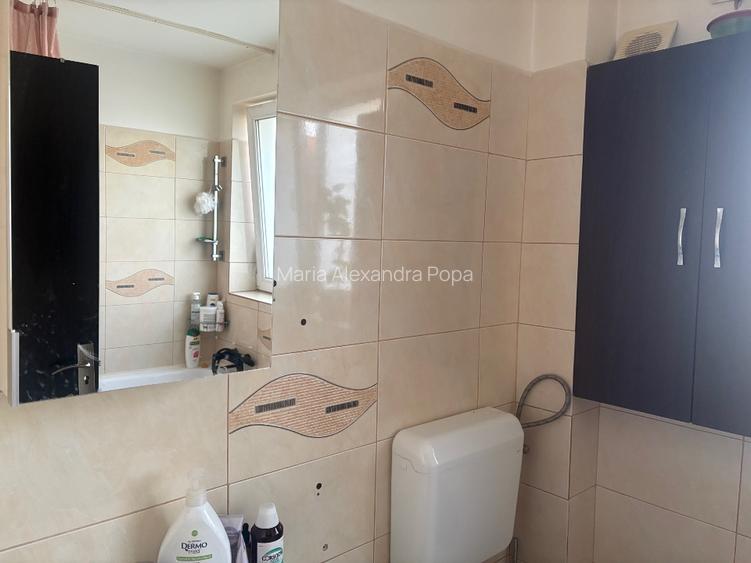 Se vinde ! Apartament cu 2 camere - 4