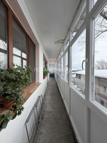 Apartament cu 3 camere de închiriat în zona Giulesti - 15