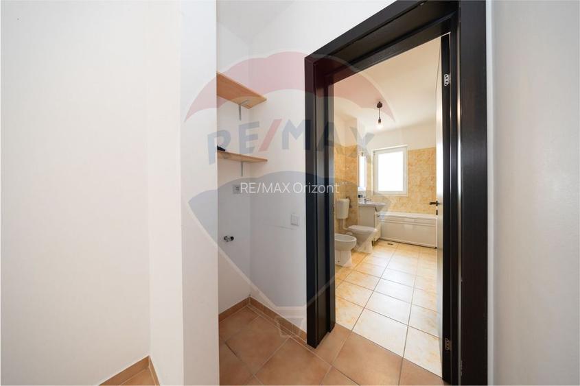 Apartament spatios 3 camere de vanzare in Subcetate - 9
