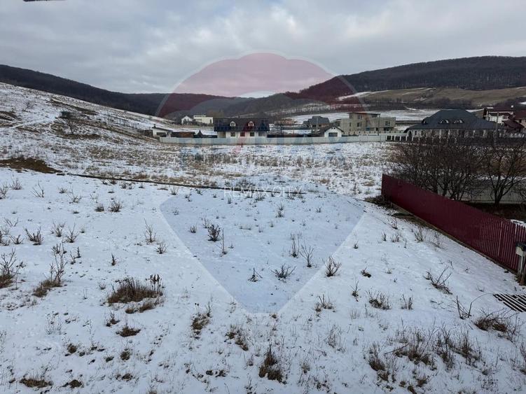 Casa  si  teren zona Balaurul - 53