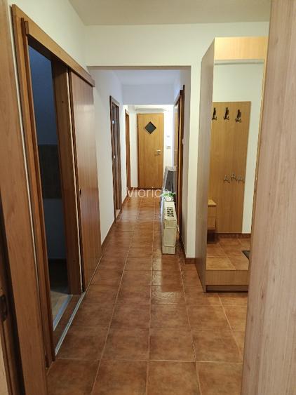 Proprietar, inchiriez apartament cu 3 camere Bld. Cetatii - 9