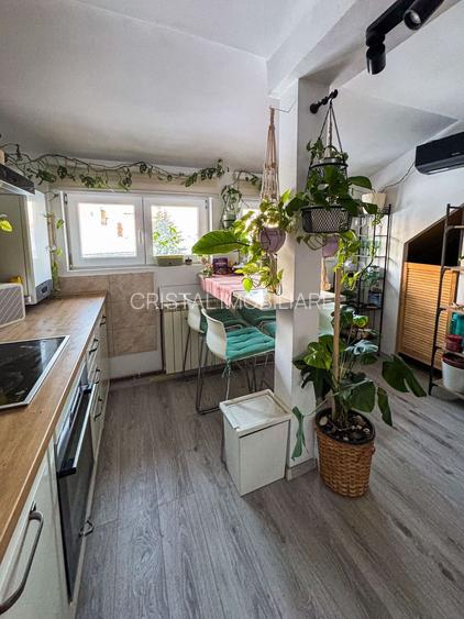 Apartament 2 camere - Domenii, etaj 2/2, centrala noua, curte, boxă, pod. - 14