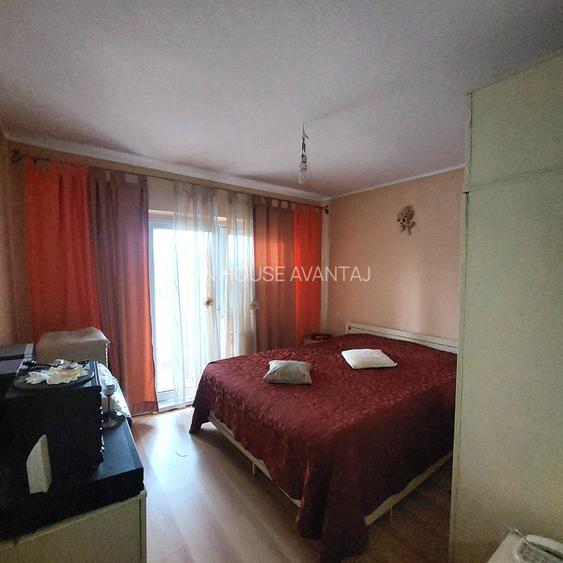 Apartament 3 camere si mansarda (zona Liceul nr.1 ) - 5