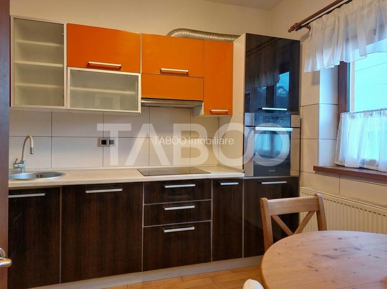 Duplex de vanzare P+M 100 mpu 4 camere curte libera 110 mp Cisnadie - 5