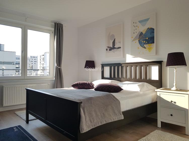 Studio premium pe pietonala Coresi Kasper, mobilat, utilat, parcare si boxa - 9