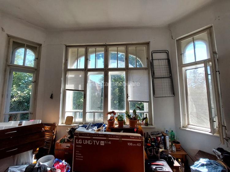 Vila impozanta  intr-o zona deosebita cu 1.440 mp teren - 6