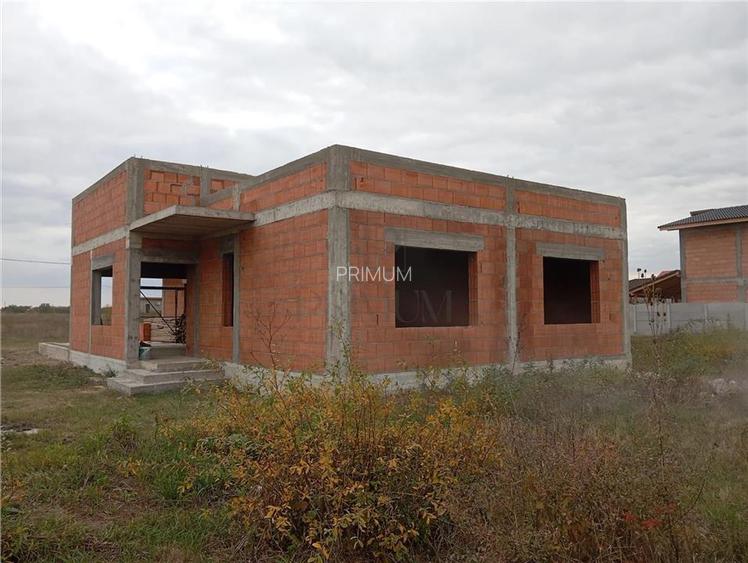 Casa individuala - la rosu - teren 606 mp utili - 5