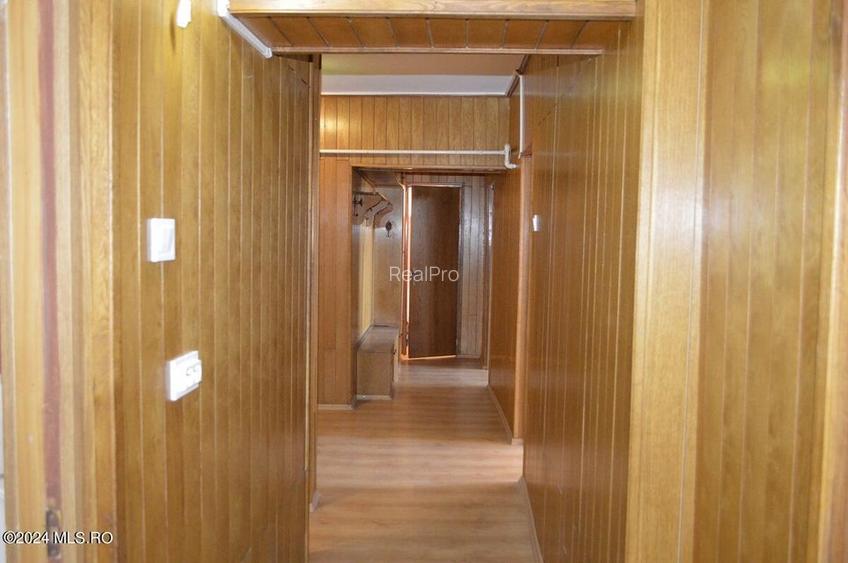 	Centru - Apartament 4 camere - 103 mp, 3 balcoane, loc de parcare! - 22