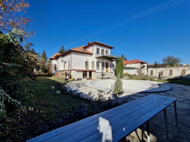 Câmpina, locație strategică pentru clinică medicală, centru de recuperare, spa - 12