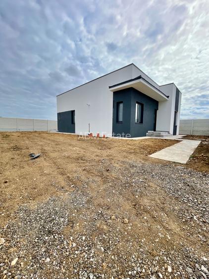 Berceni - Miorita | Casa individuala parter - 4 camere | Teren 450 mp - 2