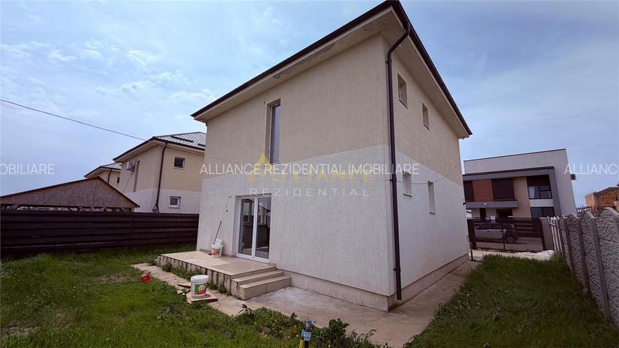 Casa individuala - 4 camere - 2 bai - 560mp teren - 5