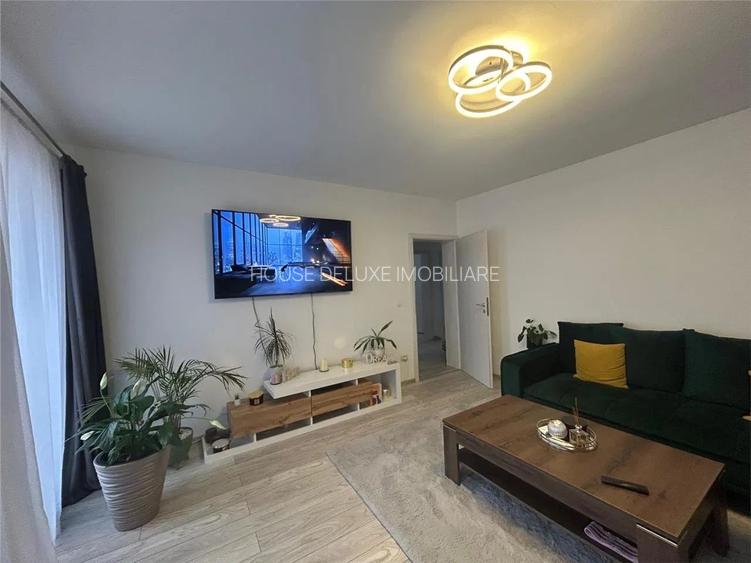 De vanzare duplex despartit prin camera tehnica in Mosnita Noua - 2