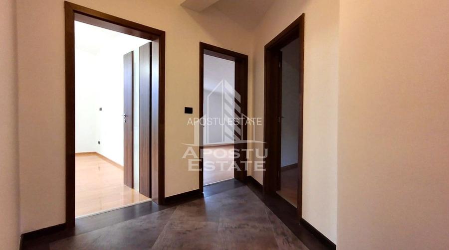 Spatiu comercial cu etaj, pentru activitati diverse - 12