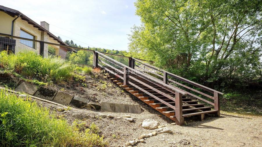 Suprafata generoasa teren - 42