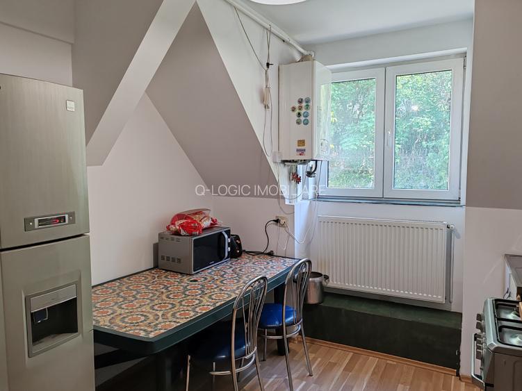 Apartament 3 camere liber la vanzare zona Colinei - 13