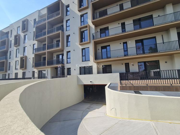 Apartament cu 3 camere, parcare subterana, Str. Mihai Viteazul - 11