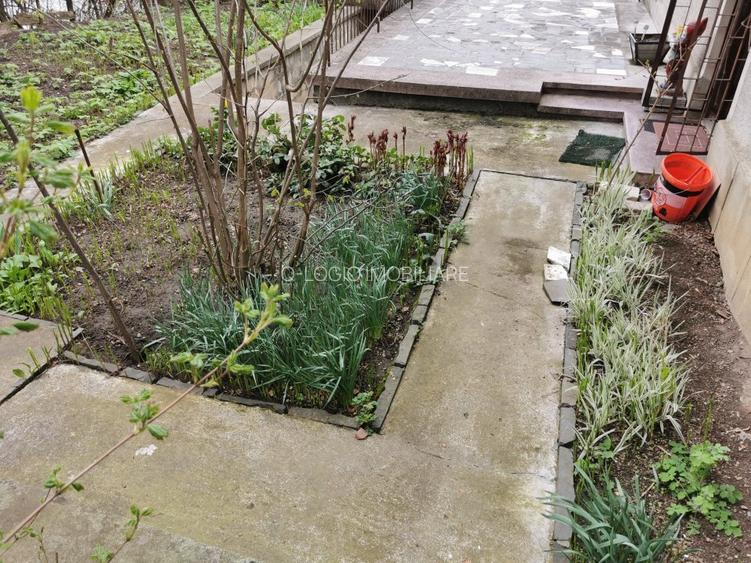 Apartament 5 camere pe 2 niveluri zona Central - 15