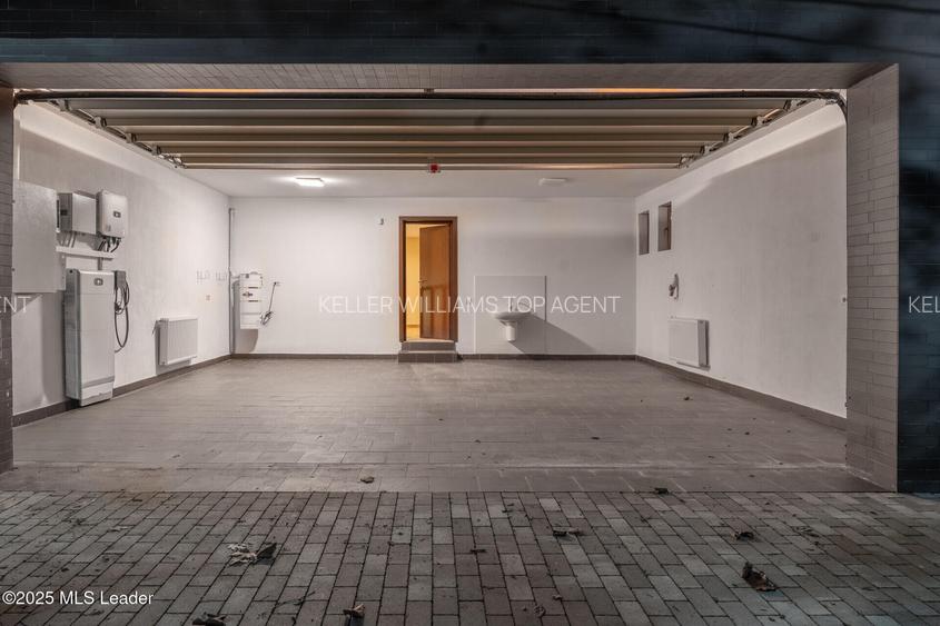 Vila pe malul lacului Mogosoaia | 617 mp total, teren 1182 mp - 32