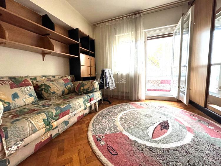 4 CAMERE 1991 5/7 UNIRII CASA POPORULUI MONOLIT CU VEDERE LA FANTANI MOBILAT - 11