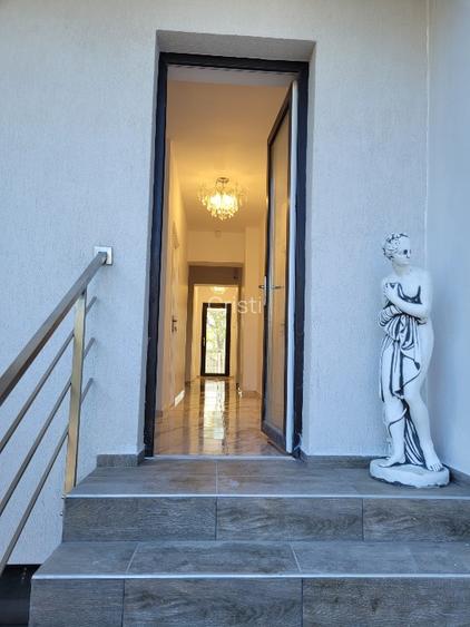 Pensiune turistica in Eforie Nord, 18 camere, 300m distanta de plaja - 6